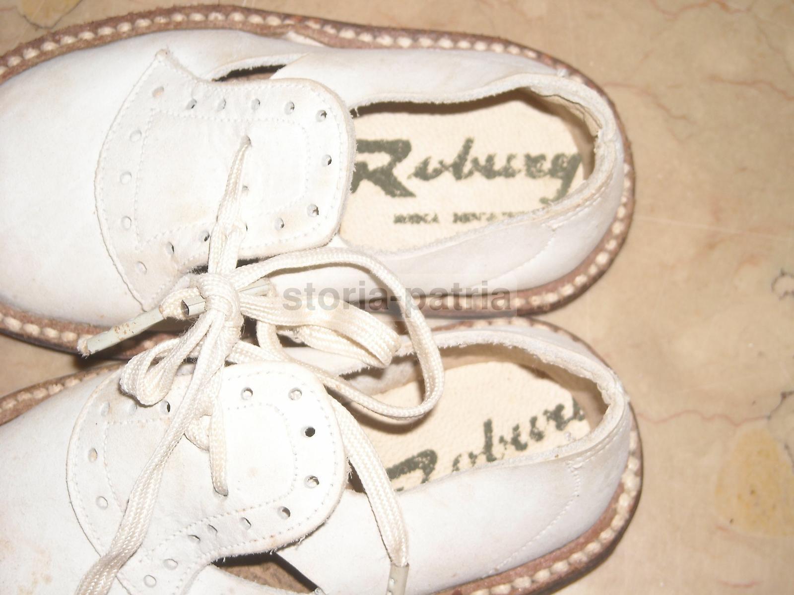 Abbigliamento Per Bambole O Bambolotti, Scarpine Da Collezione, Vintage, Utilissime immagine 10