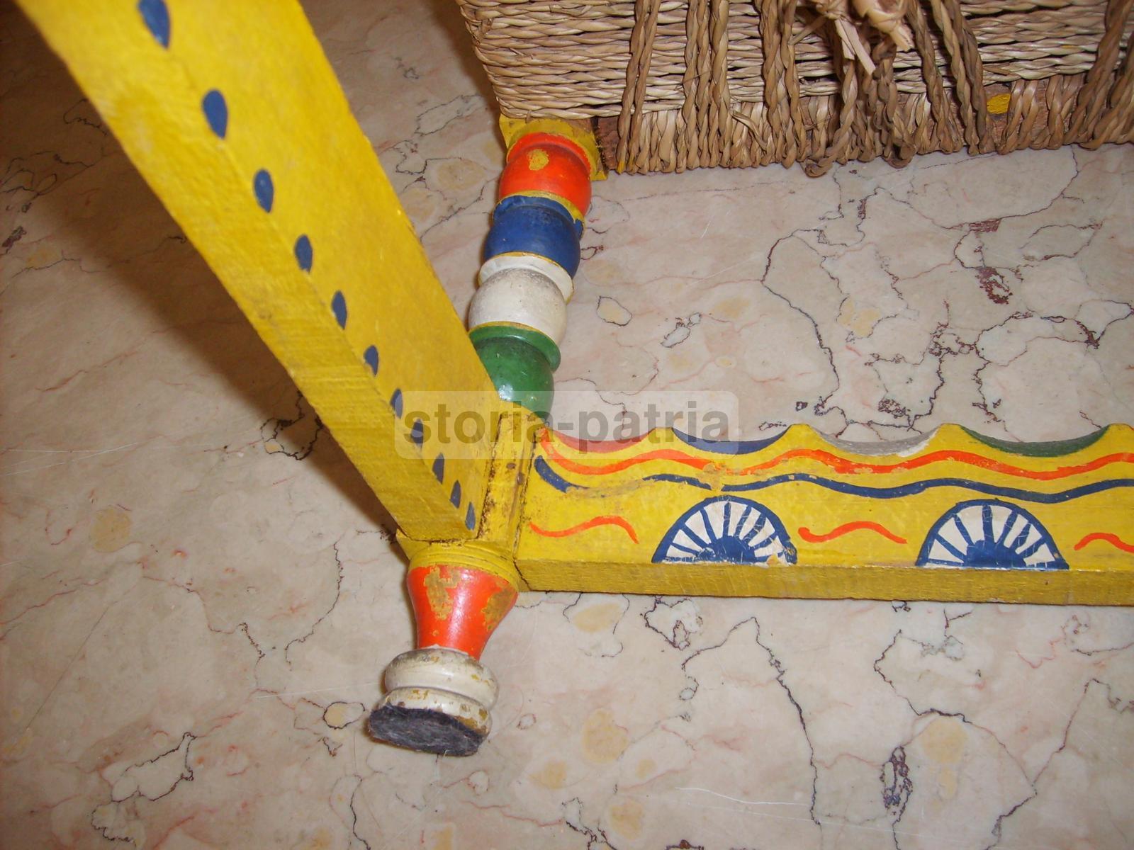 Arte Popolare Italiana, Antica Ebanisteria, Piccola Sedia Impagliata, Dipinta, Bella immagine 13